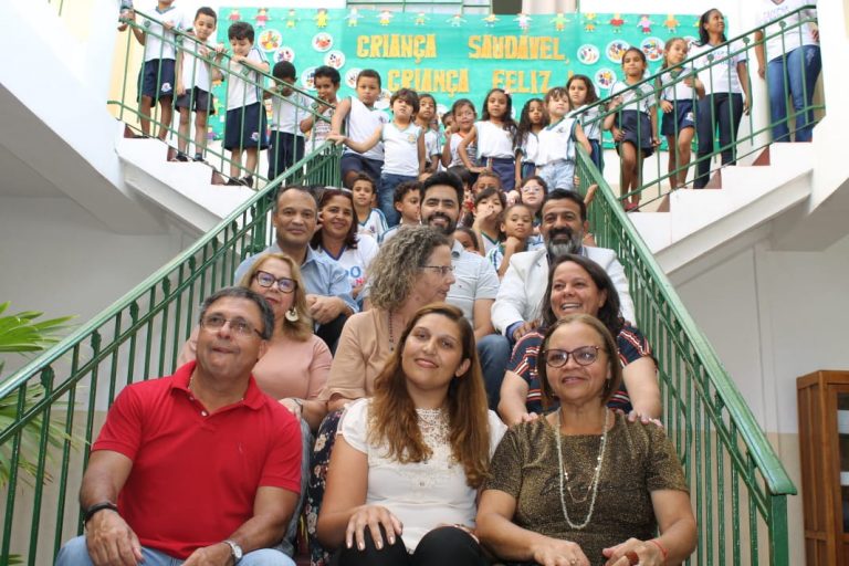 Projeto Merenda nas Escolas é implantado na mais antiga escola de Santa Luzia Prefeitura Projeto Merenda nas Escolas é implantado na mais antiga escola de Santa Luzia Prefeitura