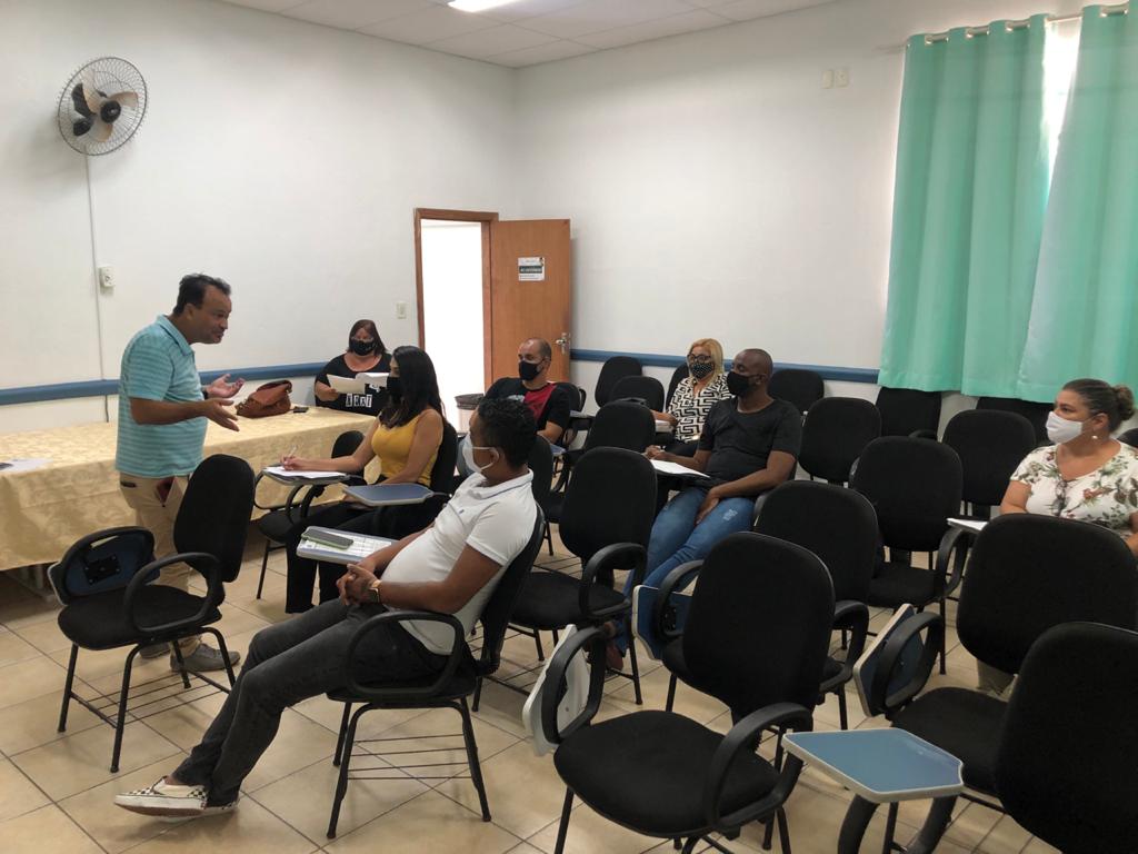 Santa Luzia avança no projeto para a instalação de muros ecológicos nas escolas municipais Santa Luzia avança no projeto para a instalação de muros ecológicos nas escolas municipais