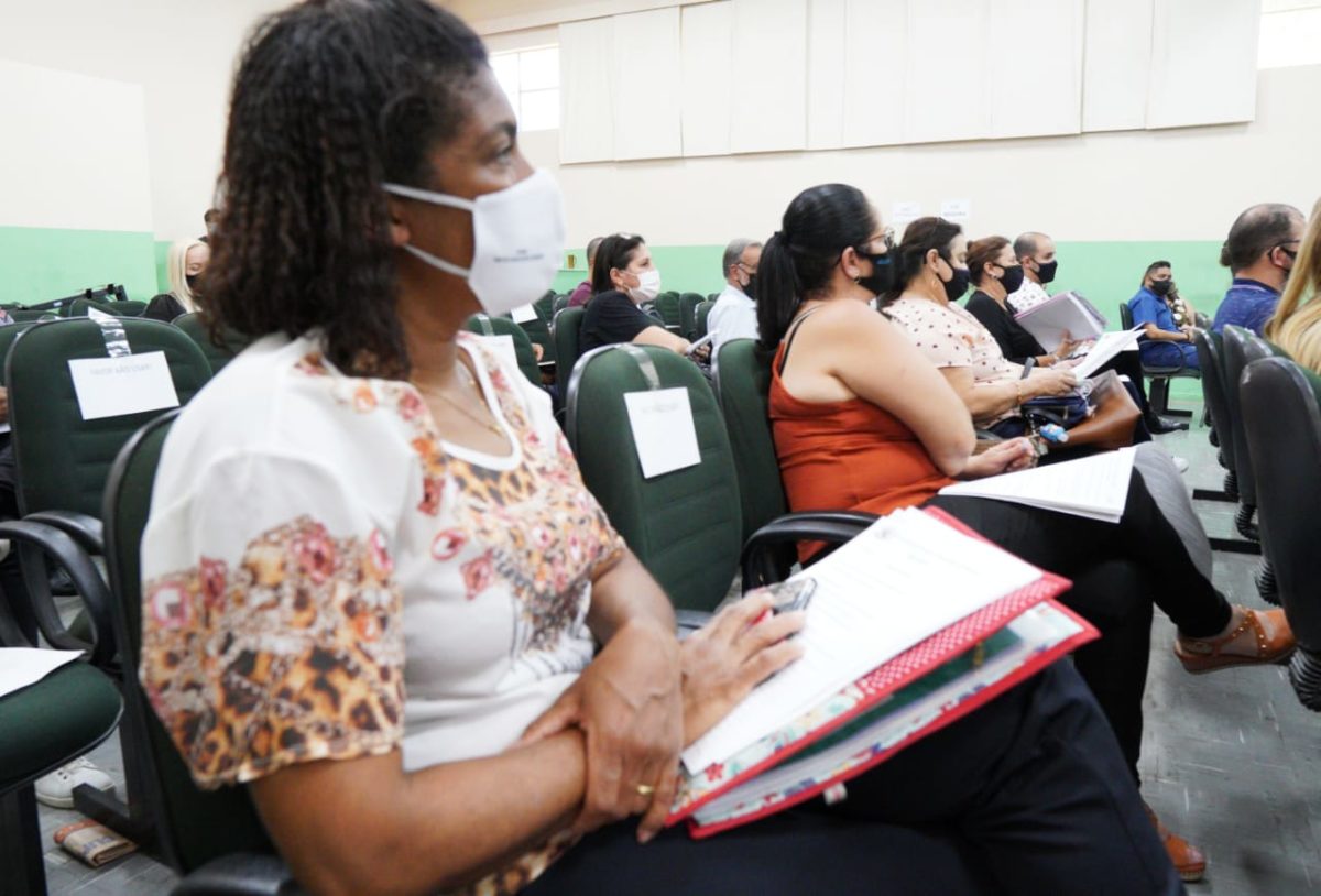 Secretaria Municipal de Educação reúne com gestores das escolas municipais Prefeitura Secretaria Municipal de Educação reúne com gestores das escolas municipais Prefeitura