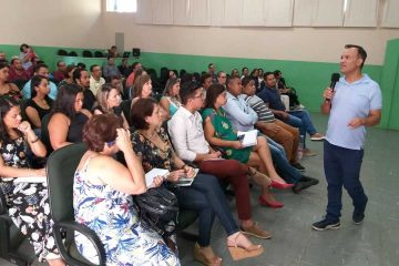 Reunião ajusta diretrizes da Secretaria Municipal de Educação para 2019