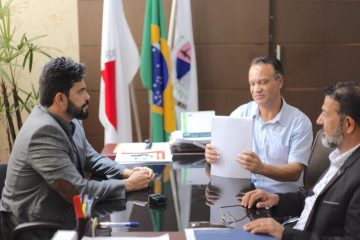 Prefeito autoriza e assina edital de Concurso Público da Educação