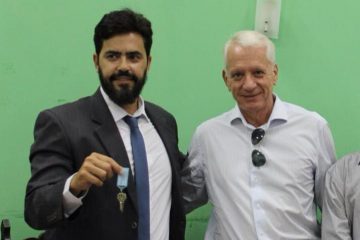 Prefeitura recebe chaves do Hospital São João de Deus Ato marca início de cumprimento do Termo de Ajustamento de Conduta, com objetivo de retomar atividades do HSJD