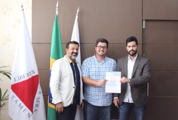 Prefeito assina auto de conclusão de obra (Habite-se) para liberação de 420 imóveis do empreendimento Vista do Sol, no  bairro Belo Vale