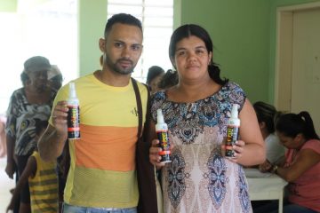 A Prefeitura de Santa Luzia tem efetuado distribuição gratuita de repelentes em todas as Unidades de Saúde do município.