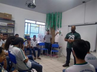 Futebol Americano pode ser implantado em escola municipal