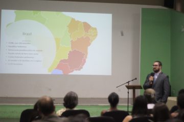 Seminário comemora Dia do Assistente Social