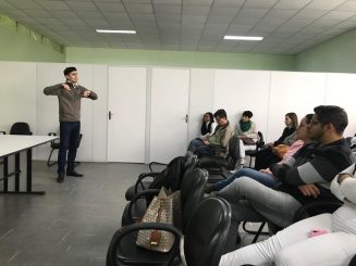 Prefeitura oferece capacitação para profissionais da saúde bucal