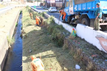 Mutirão de limpeza mantém cronograma e chega ao bairro São Cosme