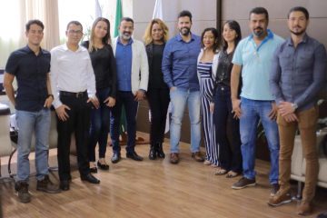 Oito novos servidores tomam posse na Prefeitura de Santa Luzia