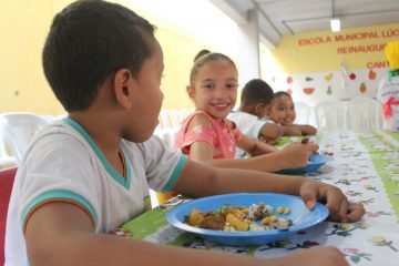 Mais uma escola municipal retoma produção da merenda
