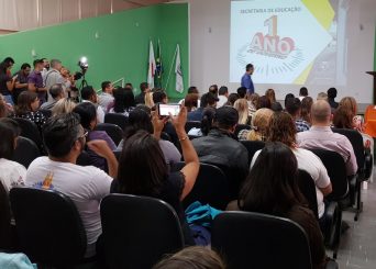 Primeira parte da reunião de trabalho aberta ao público apresenta evolução da administração municipal com as ações desenvolvidas em 1º ano de governo