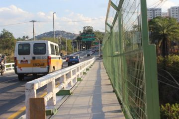 Prefeitura entrega passarela para pedestres na entrada do Belo Vale com requalificação de todo o entorno