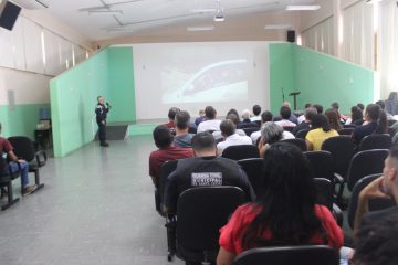 Prefeitura promove palestra para condutores de transporte escolar