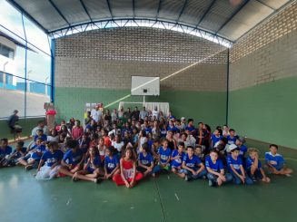 Representantes da Secretaria Municipal de Educação acompanham atividades do Projeto Escola Integral na E.M.  Luíza Rosália Diniz Kentish