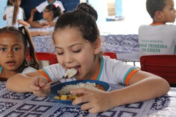 Mais uma escola da rede municipal de ensino teve a cantina reinaugurada