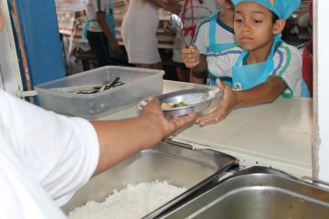 E. M. José Augusto Resende reativa cantina