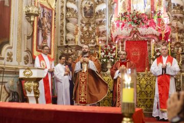 Missa à meia noite abre celebrações do Dia de Santa Luzia