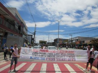 Prefeitura realiza ação de divulgação do PELC na Avenida Brasília