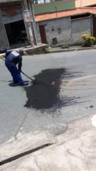 Prefeitura promove manutenção de iluminação pública e operação tapa-buracos na cidade