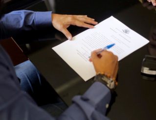 Prefeitura de Santa Luzia encaminha projeto de Lei para reajuste de 12,84% para os profissionais da Educação e revisão de 4,48%  aos servidores da administração