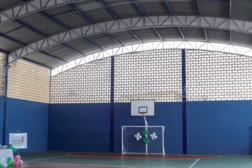 Quadra da Escola Municipal Miguel Resende, no São Benedito teve reforma concluída e  foi entregue à comunidade