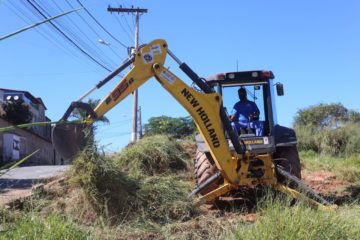 Prefeitura inicia essa semana ações de jardinagem e obras de revitalização na praça da Juventude e pontos importantes da região como toda extensão do canal do Cristina, no antigo Curumim e áreas remanescentes na região