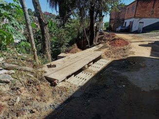 Obras de drenagem pluvial e contenção de talude no bairro Santa Matilde e, em breve, ruas serão calçadas