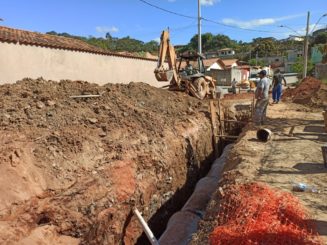 Prefeitura constrói sistema de drenagem pluvial no bairro Frimisa