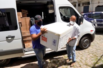 Lançamento da vacinação contra Covid-19