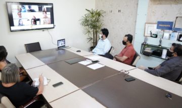 Secretaria Municipal de Educação participa de reunião para Lançamento do projeto Mãos Dadas