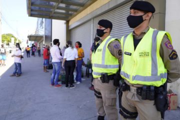 Prefeitura promove fiscalização de ambulantes na Avenida Brasília