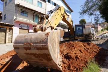 Prefeitura segue com obras na rua Guaraciaba, no bairro São Cosme