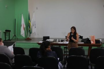 Prefeitura promove capacitação para implantação do Serviço Família Acolhedora no município