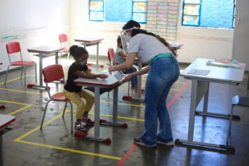 Novas escolas retomam aulas presenciais em Santa Luzia
