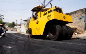 Maior pacote de obras da administração municipal está beneficiando diversos bairros de Santa Luzia com serviços de infraestrutura urbana