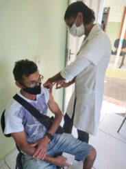Unidades de saúde abertas neste sábado (2) para atualização da caderneta de vacinação de crianças e adolescentes e vacinação contra a covid-19