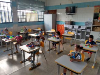 Secretaria de Educação acompanha volta às aulas integral nas escolas municipais