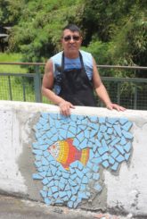Prefeitura inicia implantação de peças de mosaico produzidas por moradores de Santa Luzia na Ponte Velha