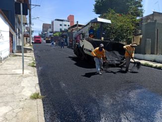 Pacote de obras contempla asfaltamento das Ruas Montes Claros e Caviúna, no Bairro São Benedito