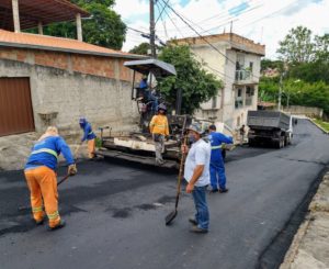 Finalizadas obras de pavimentação asfáltica das ruas Olavo Bilac e Alfredo Balena, no bairro asteca