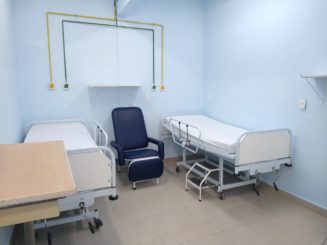 Prefeitura entrega mais de 40 novos leitos no Hospital Municipal e homenageia profissionais da instituição