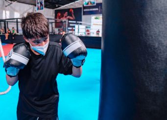 Novo Centro de Lutas Municipal oferece aulas de boxe gratuitas