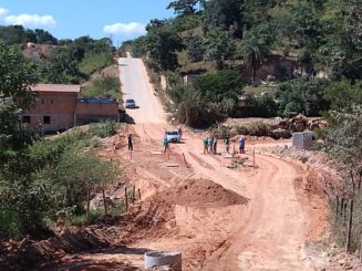 Retomadas obras de pavimentação da Rua Paraíso