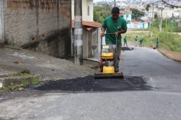 Operação tapa-buracos contempla bairros Cristina, Palmital, Córrego das calçadas e Industrial Americano nesta sexta-feira