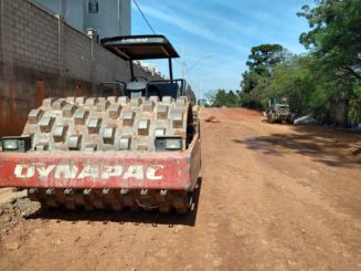 Pavimentação da Rua D. João VI já está na fase de terraplanagem