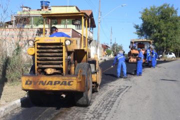 Asfaltado o trecho final da Av. Álvaro Sales