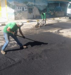 Operação tapa-buracos segue com os trabalhos de recuperação asfáltica