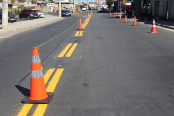 Prefeitura realiza serviço de sinalização de trânsito