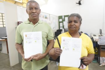 Prefeitura entrega credenciais para Feira do Palmital