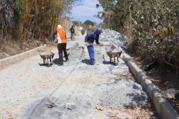 Ruas Amazonas e Sergipe, no bairro Bonanza, recebem calçamento